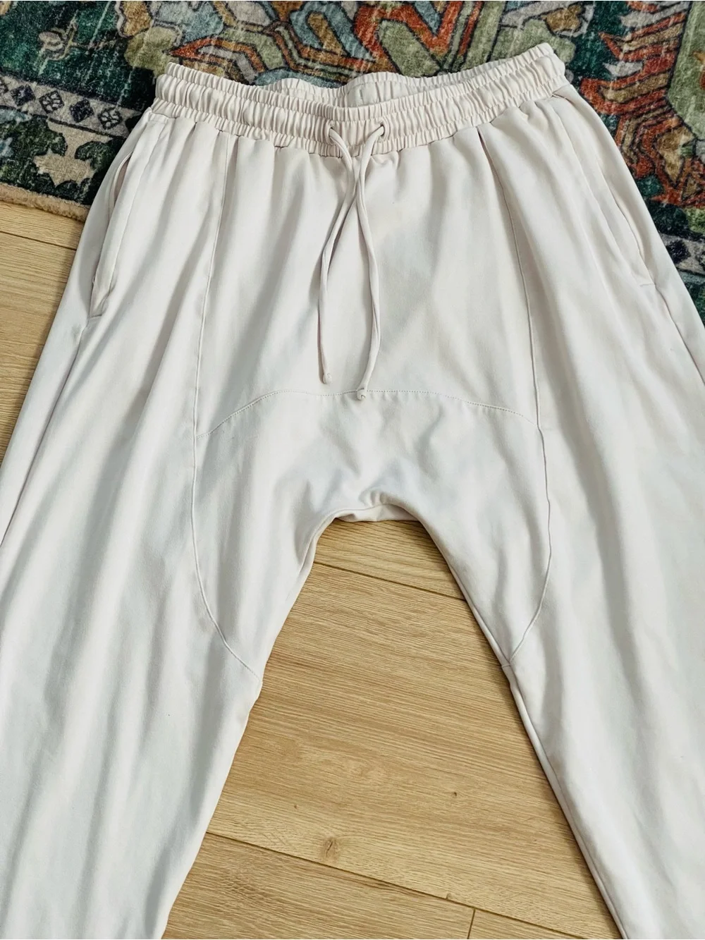 Alo Yoga size Small woman's jogger pants